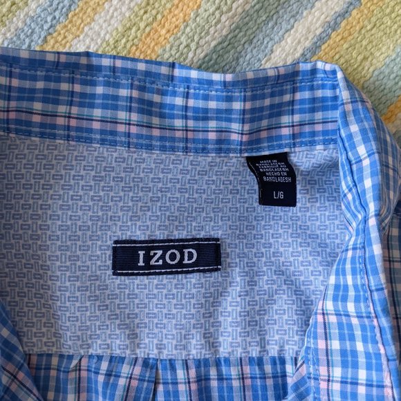 ✨ Izod blue plaid button up size Large - Picture 2 of 10
